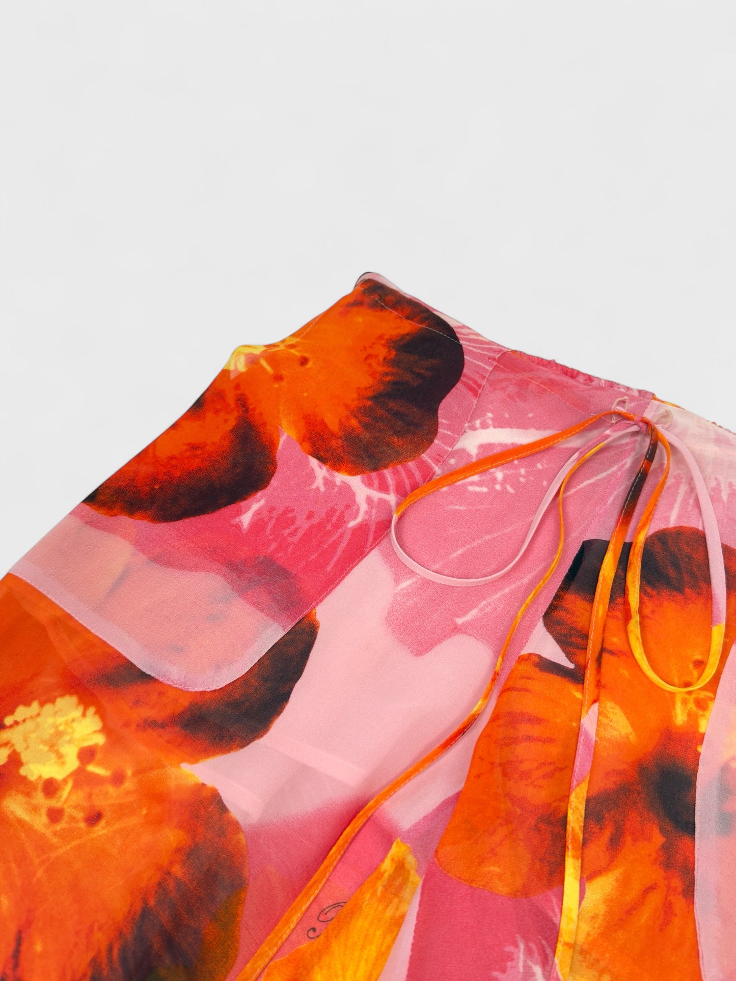 Blumarine SS 2002 Hibiscus Flower Print Silk Trousers - Relova Archiva