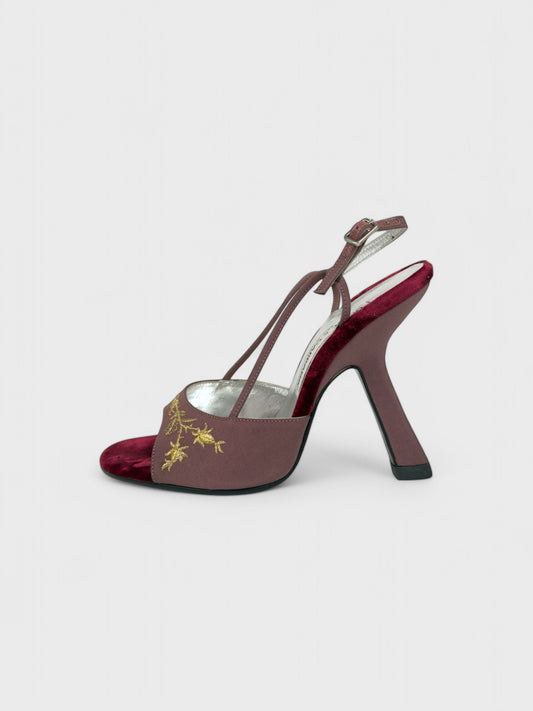 Dolce&Gabbana SS 1998 Embroidered Burgundy Mauve Velvet Heels - Relova Archiva