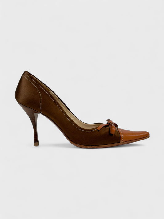 Prada 2000s Brown Satin Leather Bow Decolleté Heels - Relova Archiva