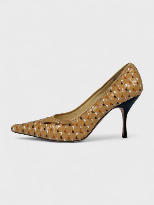Vintage early 2000s Prada woven leather pointed-toe heels in brown and beige tones.