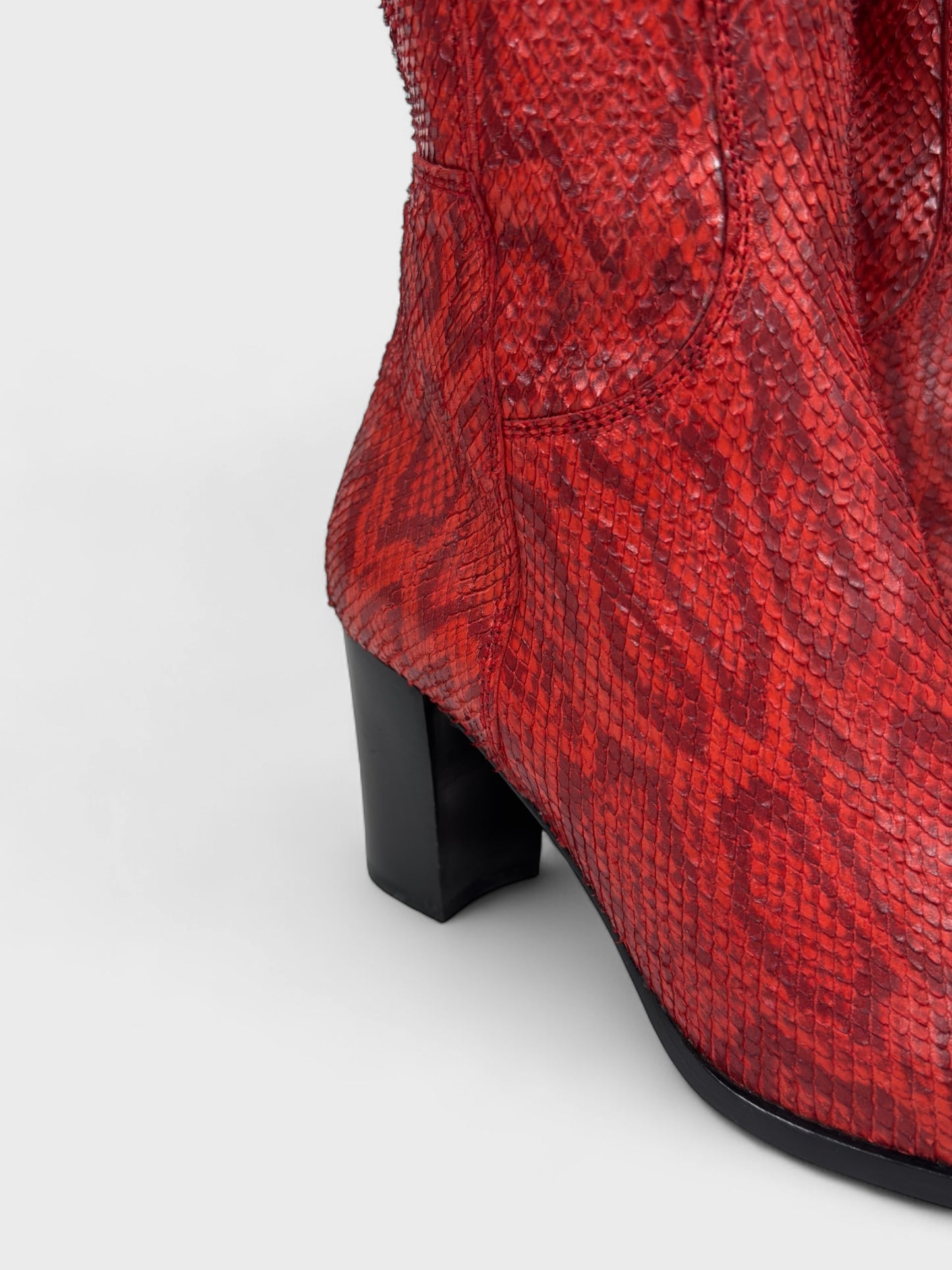 Dolce&Gabbana FW 1995 Runway Red Python Effect Leather Boots - Relova Archiva