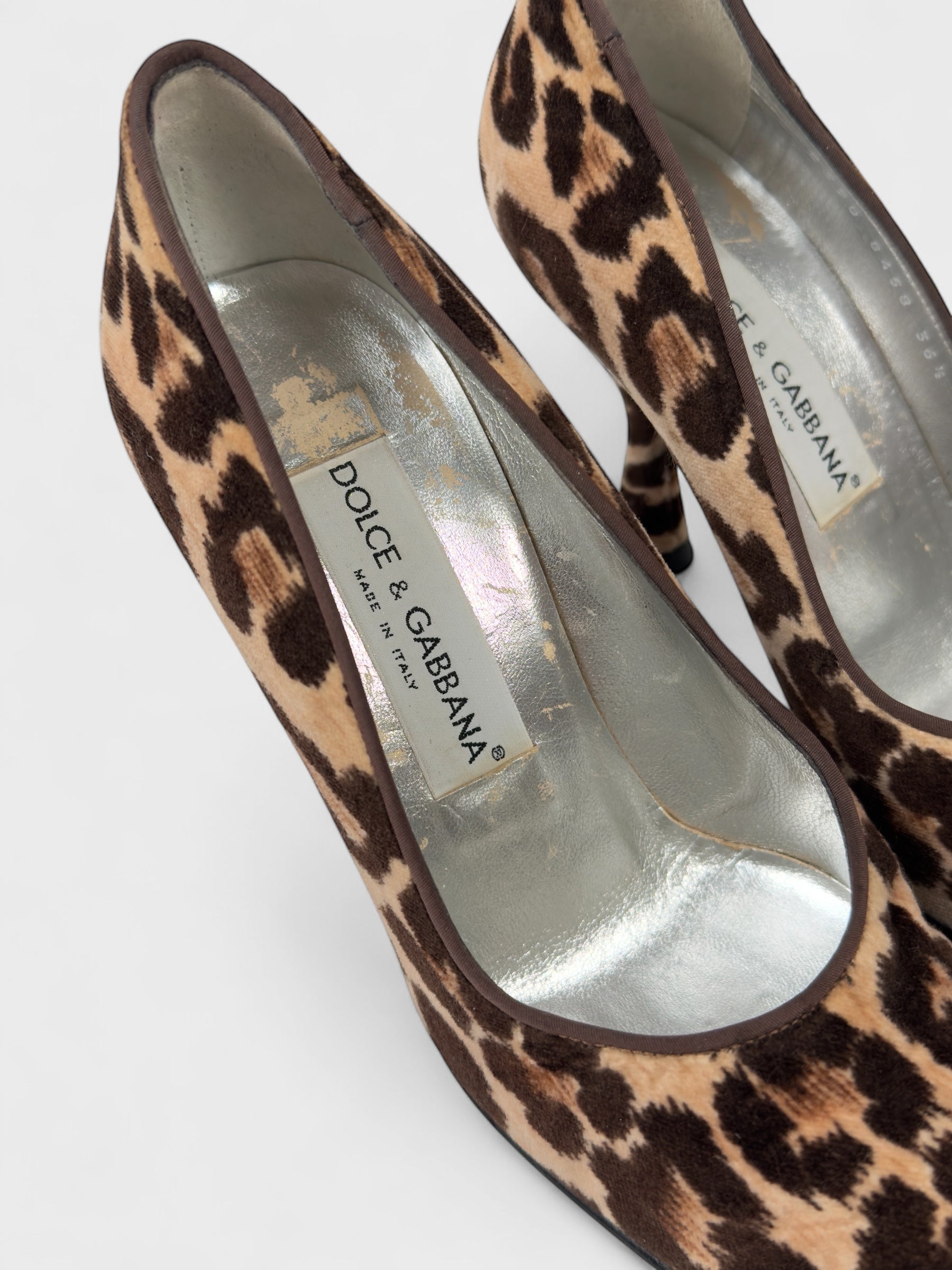 Dolce&Gabbana FW 1998 Leopard Velvet Heels - Relova Archiva