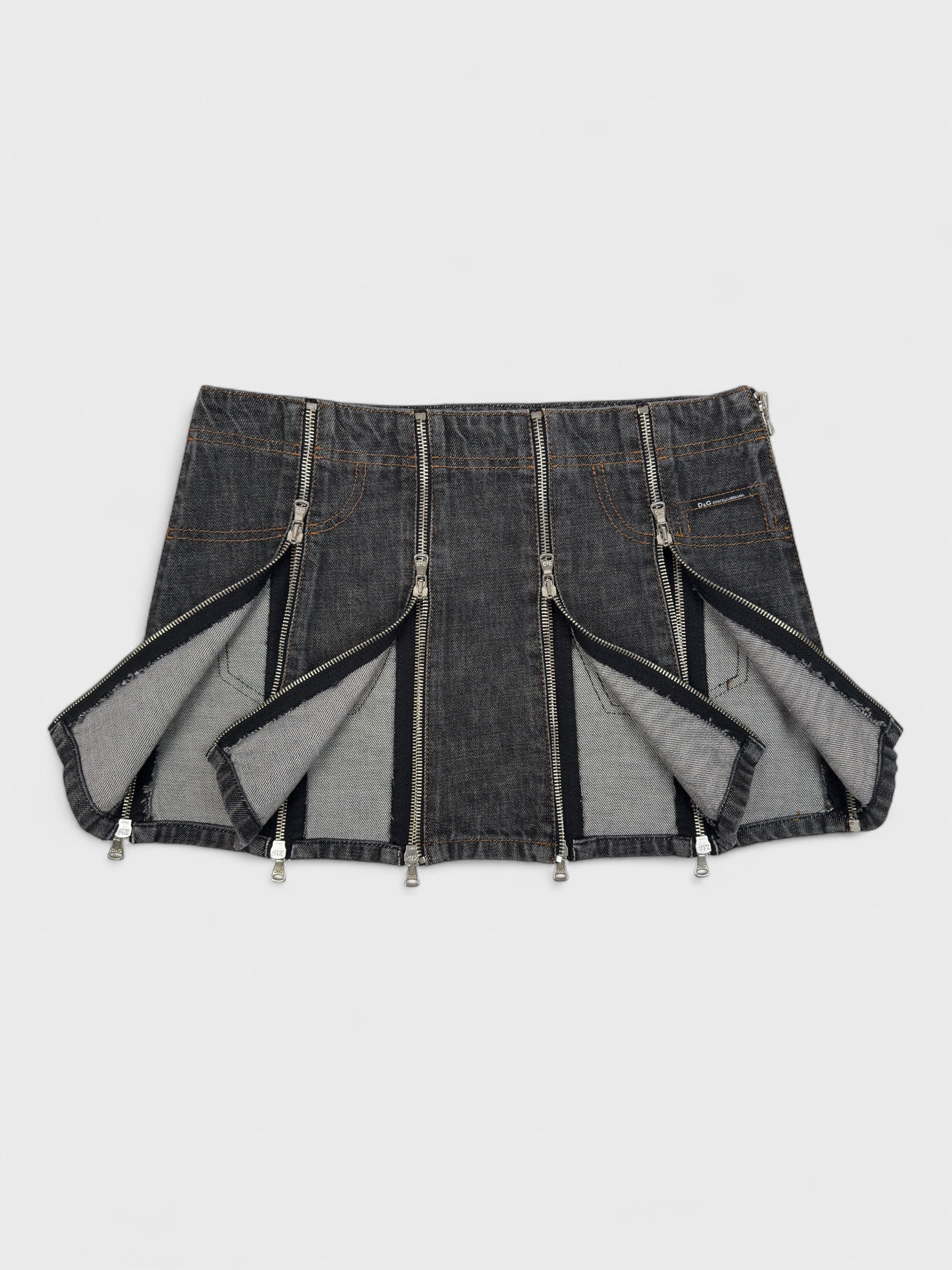 D&G by Dolce&Gabbana FW 2003 Multi Zip Denim Skirt - Relova Archiva