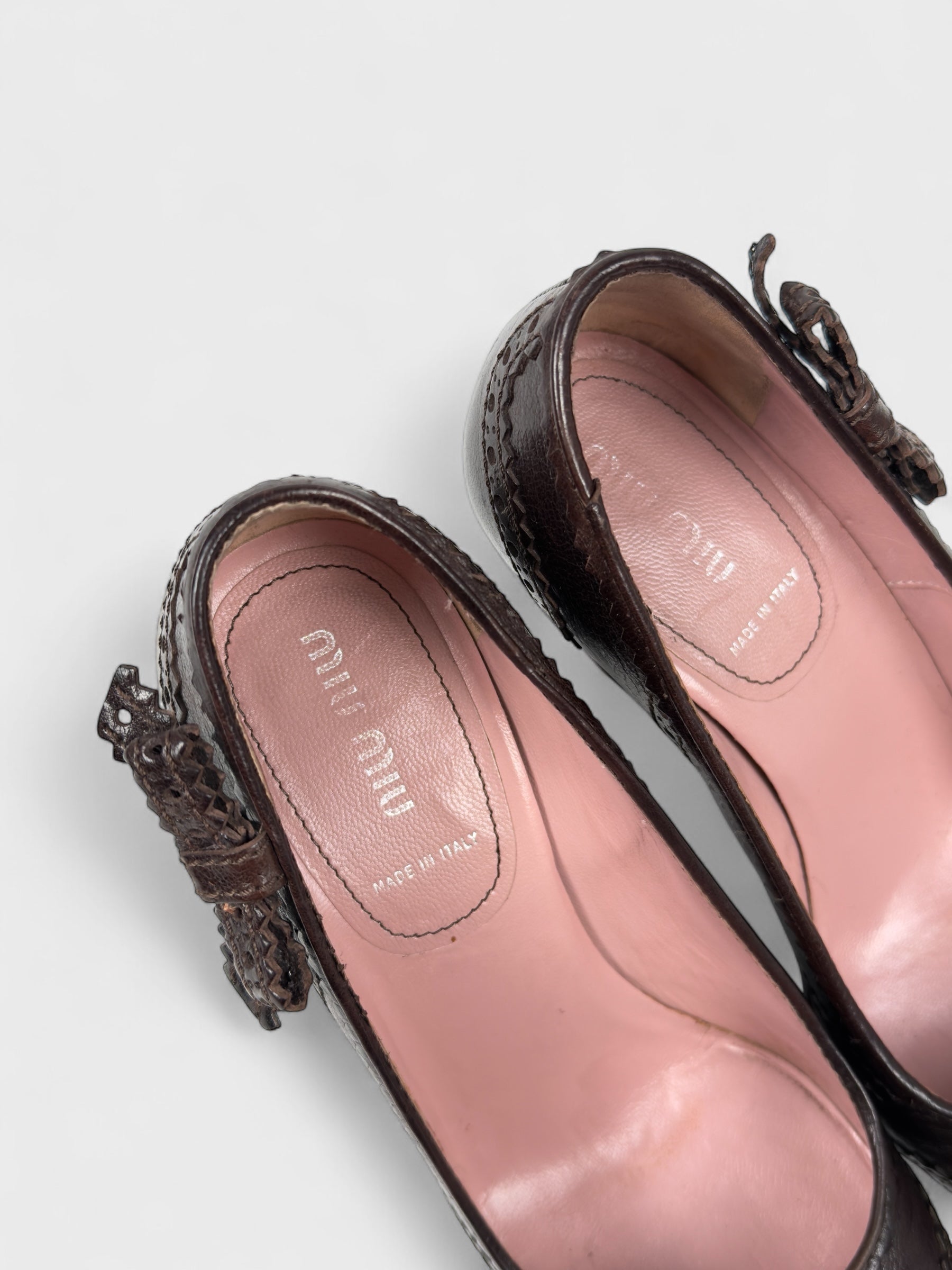 Miu Miu FW 2003 Brown Leather Heeled Pumps - Relova Archiva