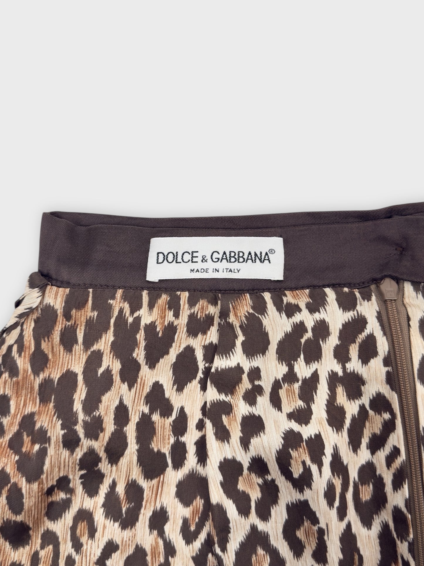Vintage 1990s Dolce & Gabbana faux-fur leopard-print midi skirt with straight silhouette.