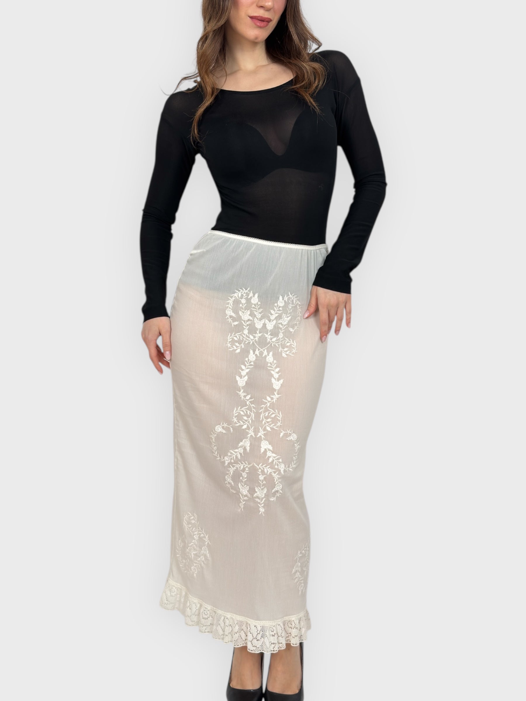 Dolce & Gabbana SS 1999 embroidered ivory pencil skirt with lace detailing and semi-transparent fabric.