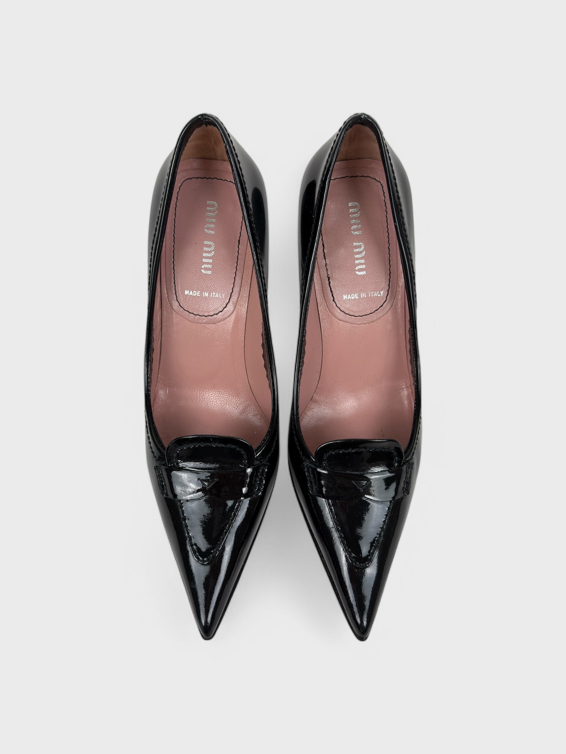 Miu Miu FW 2003 Vernice Glamour black patent leather décolleté pumps.