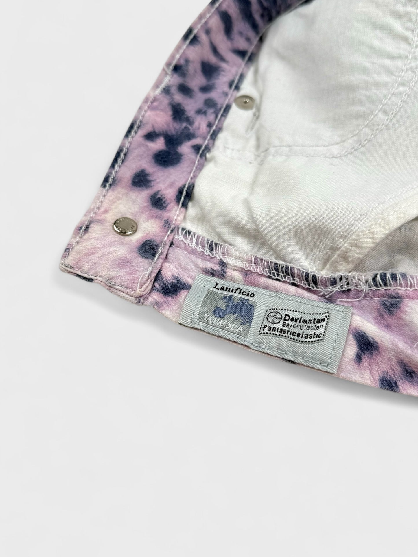 Roberto Cavalli SS 2000 Leopard Printed Capri Jeans - Relova Archiva